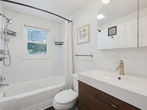23 Kosciusko St, Peabody MA 01960