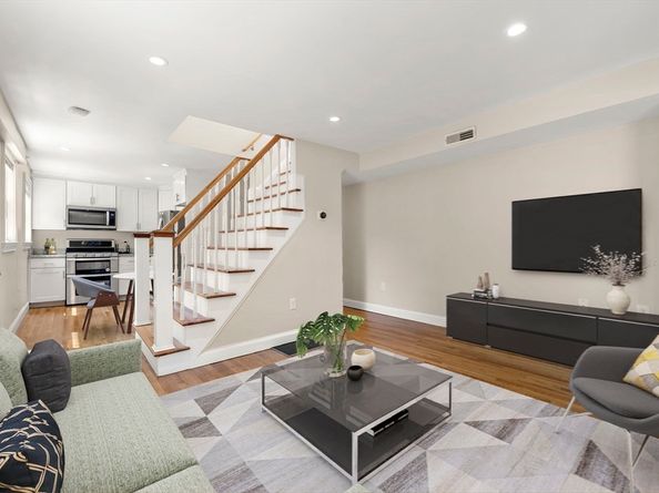 11 8th 1, Cambridge MA 02141