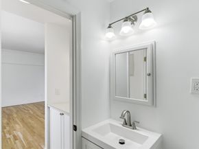 6 Whittier Place 17D, Boston MA 02114
