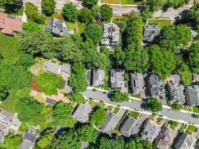 55 Bates B, Watertown MA 02472