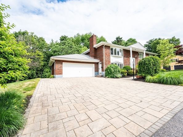 5 Albemarle Rd, Norwood MA 02062