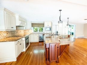 5 Albemarle Rd, Norwood MA 02062
