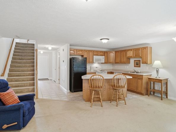 25 Mill Stone Ln 43, Templeton MA 01468