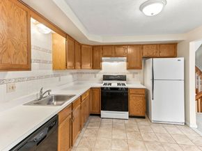 75 Willow Pond Drive 75, Rockland MA 02370