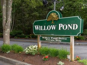 75 Willow Pond Drive 75, Rockland MA 02370