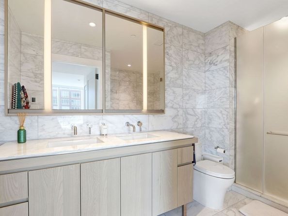 430 Stuart St 25H, Boston MA 02116