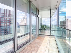 430 Stuart St 25H, Boston MA 02116