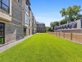 1114 Beacon St. 203, Newton MA 02641