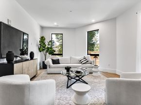 1114 Beacon St. 203, Newton MA 02641