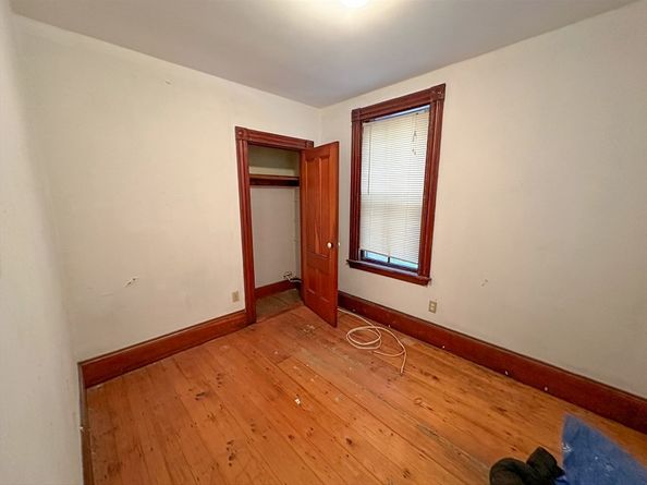 454-456 E 6th St, Boston MA 02127