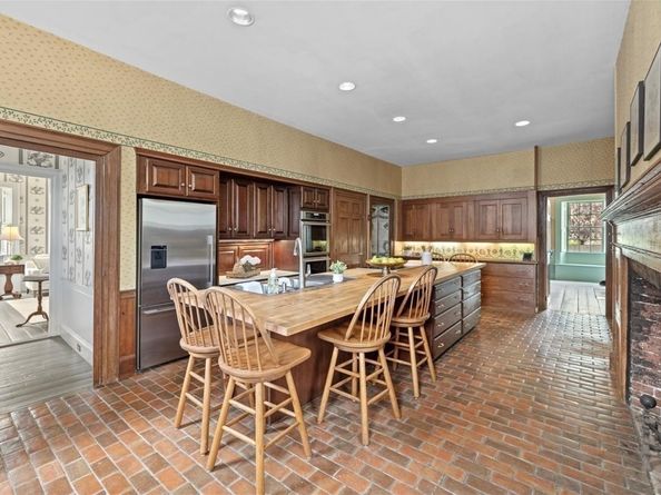 166 High Street, Danvers MA 01923
