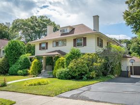 15 Lenox St., Worcester MA 01602