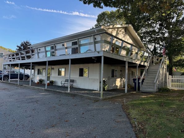 64 Edgewater Drive, Wareham MA 02571