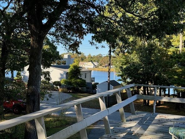 64 Edgewater Drive, Wareham MA 02571