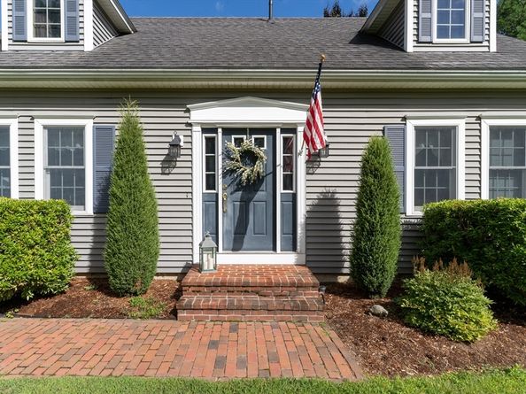 93 Birch Hill Rd, West Brookfield MA 01585