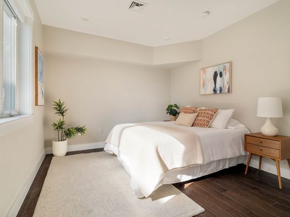 266 Beacon Street 3, Somerville MA 02143