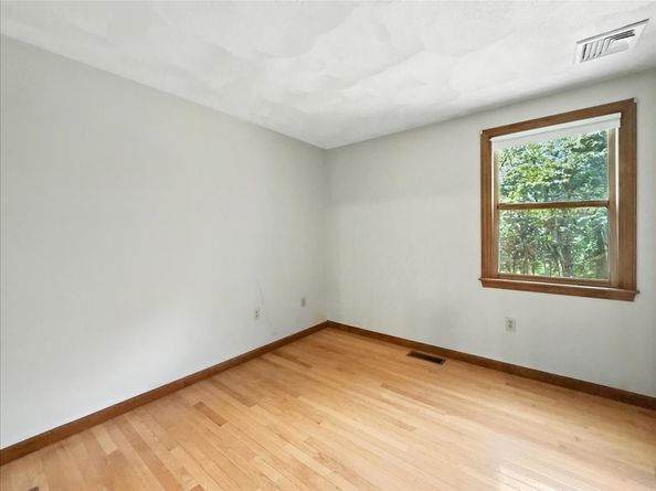 837 Livingston St, Tewksbury MA 01876