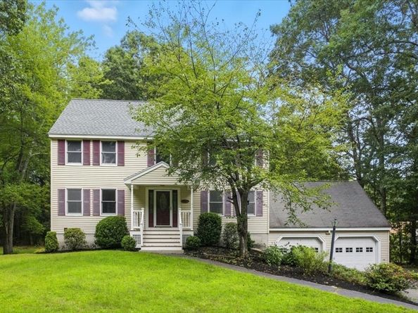837 Livingston St, Tewksbury MA 01876