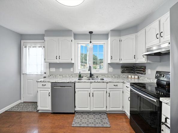 23 Murray Ave, Auburn MA 01501