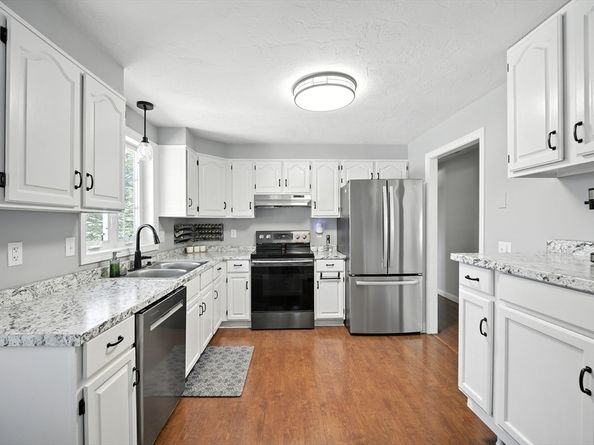 23 Murray Ave, Auburn MA 01501