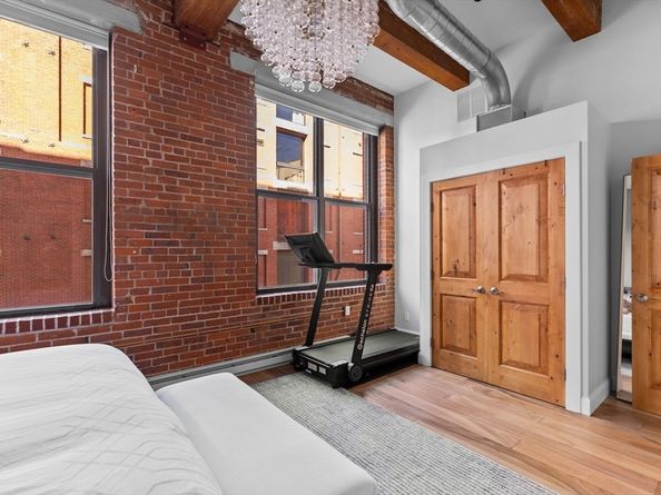 15 Sleeper St. 206, Boston MA 02210