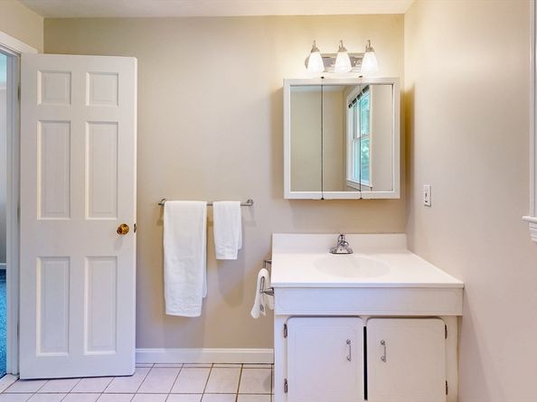 375 Central St, Milford MA 01757