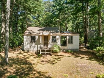 44 Lake Shore Dr