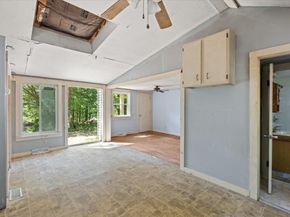 44 Lake Shore Dr, Middleboro MA 02346