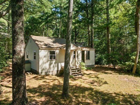 44 Lake Shore Dr, Middleboro MA 02346