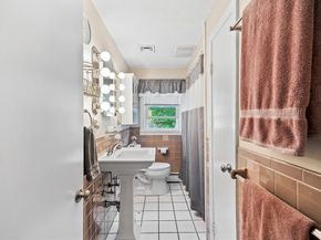 64 Millbury Ave, Millbury MA 01527