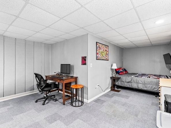 64 Millbury Ave, Millbury MA 01527