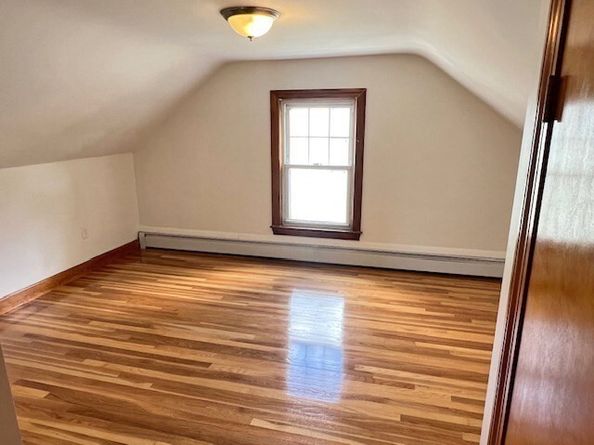 77 Vezina St, Leominster MA 01453