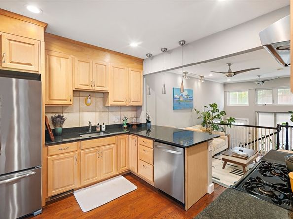 99 Cottage St B, Boston MA 02128