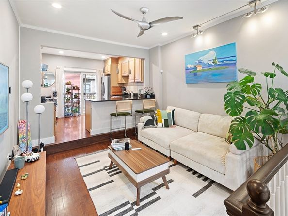 99 Cottage St B, Boston MA 02128