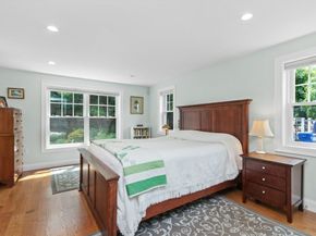113 Farnum Rd, Waltham MA 02453
