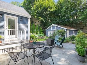 113 Farnum Rd, Waltham MA 02453