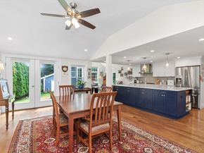 113 Farnum Rd, Waltham MA 02453