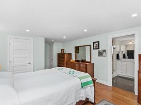 113 Farnum Rd, Waltham MA 02453
