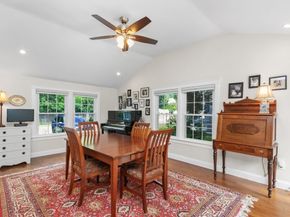 113 Farnum Rd, Waltham MA 02453