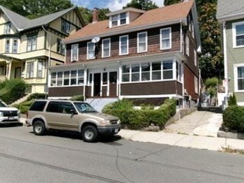 33-35 John St