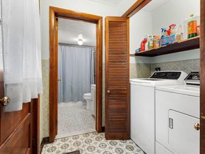 1 Alpine Ct, Gloucester MA 01930