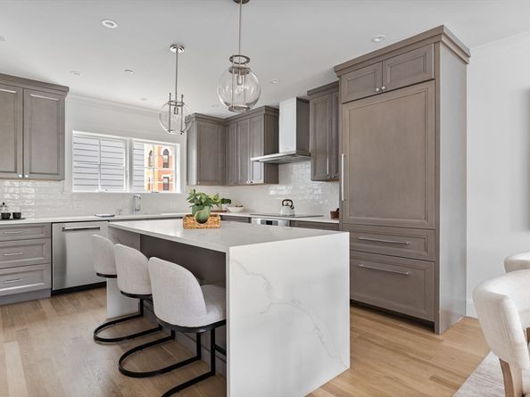 251 West Third St 251, Boston MA 02127