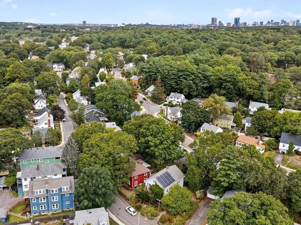 98-100 Bourne St 100, Boston MA 02130