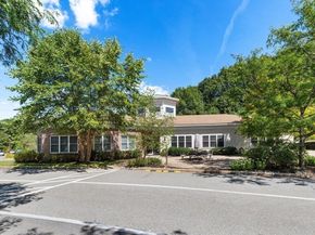 295 Salem St 42, Woburn MA 01801