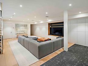 37 Carleton Dr, Needham MA 02492