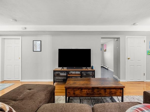 24 Westgate Rd 2, Boston MA 02467
