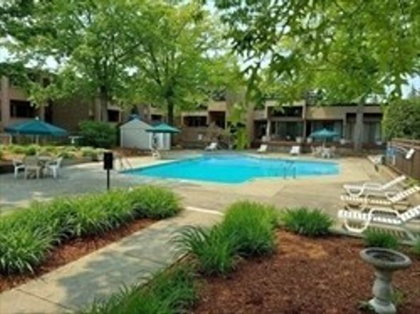 34 Shrewsbury Green Dr I, Shrewsbury MA 01545