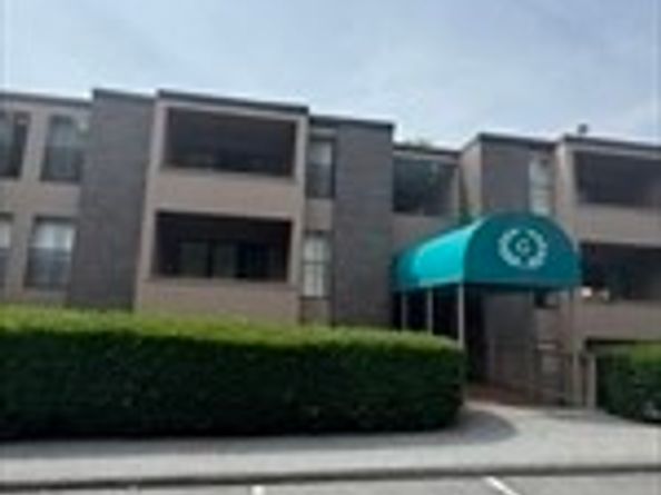 34 Shrewsbury Green Dr I, Shrewsbury MA 01545
