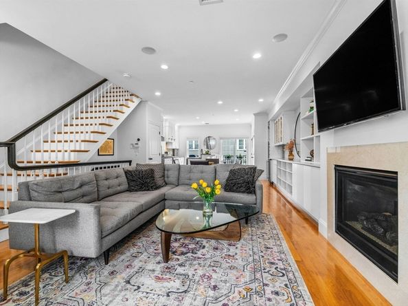 390-396 West Second, Boston MA 02127