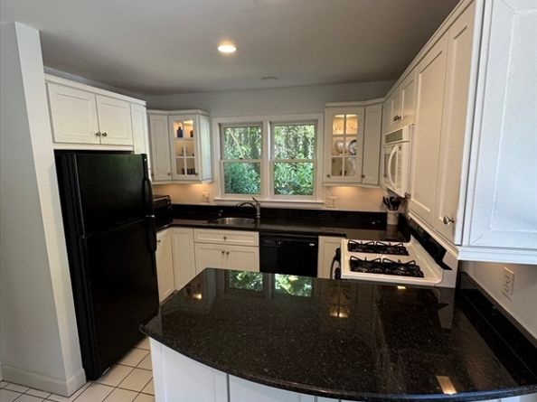 10 Apple Court 10, Rockland MA 02370